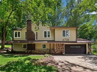 6706 Washington Ave, Windsor Heights, IA 50324