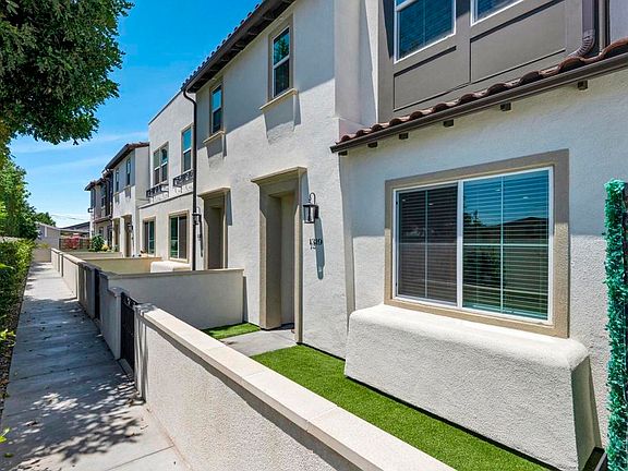 2nd image of 1319 Yannis Ct