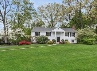 80 Orchard Rd, Briarcliff Manor, NY 10510