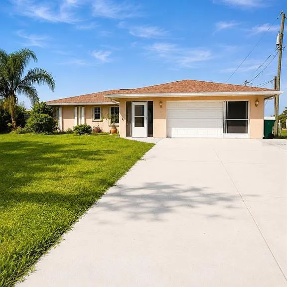 440 W Tarpon Blvd NW — Photo 1