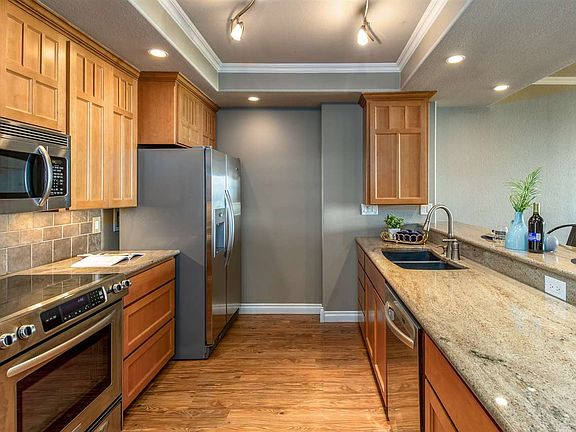 3rd image of 700 W 7th Ave Unit 207