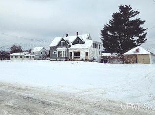 817 River Ave, Iron Mountain, MI 49801