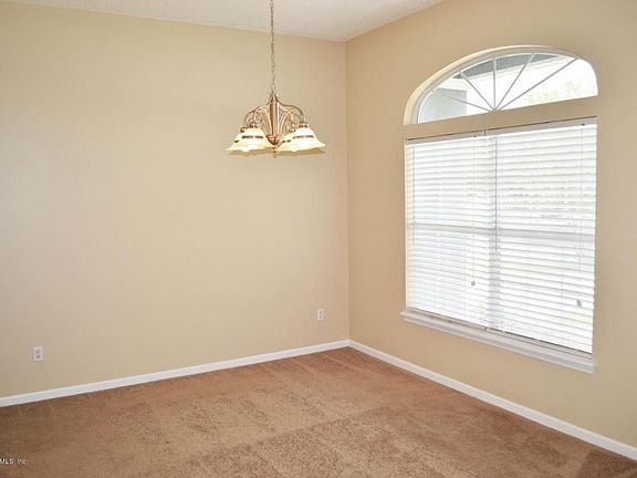 5th image of 137 N Lake Cunningham Ave