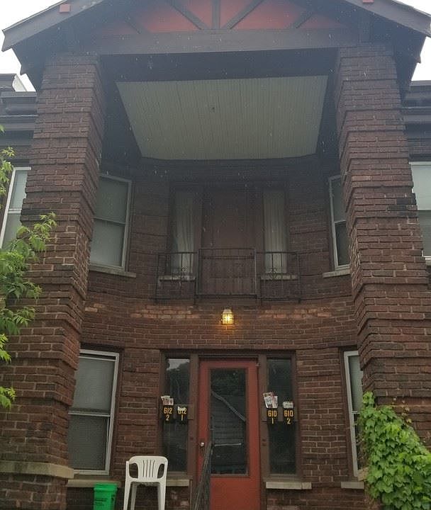 1st image of 612 Michigan St NE #1