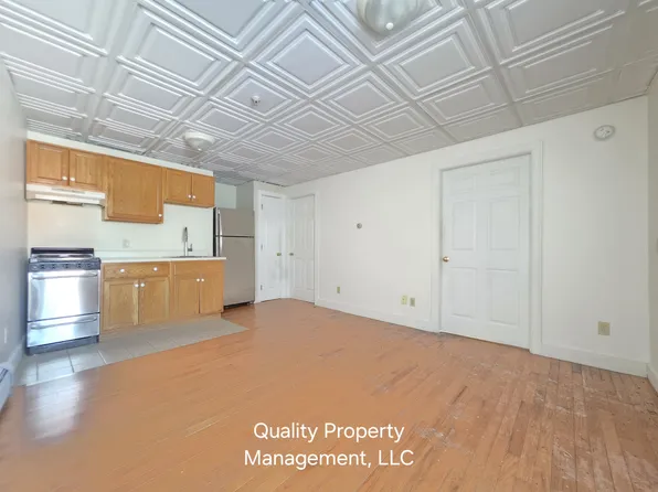 128 Hammond St, Bangor, ME