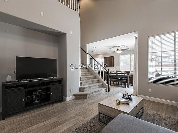 2nd image of 5583 Aurora Crest Ave