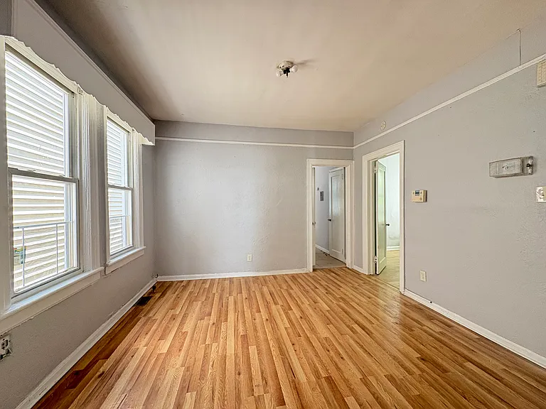 11 Dwight St #2 — Photo 4