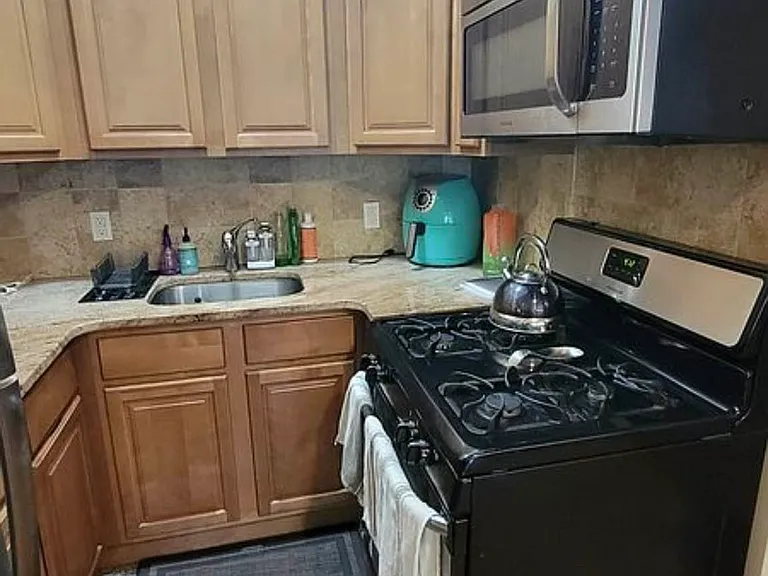 26-50 30th St #2F — Photo 6