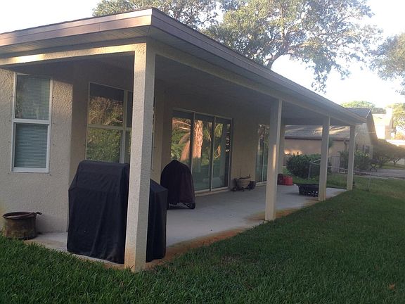 2nd image of 1718 Avoca Dr
