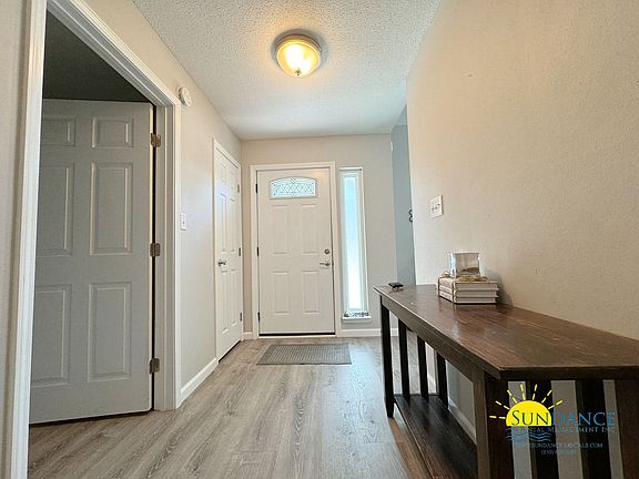2nd image of 347 Canterbury Cir