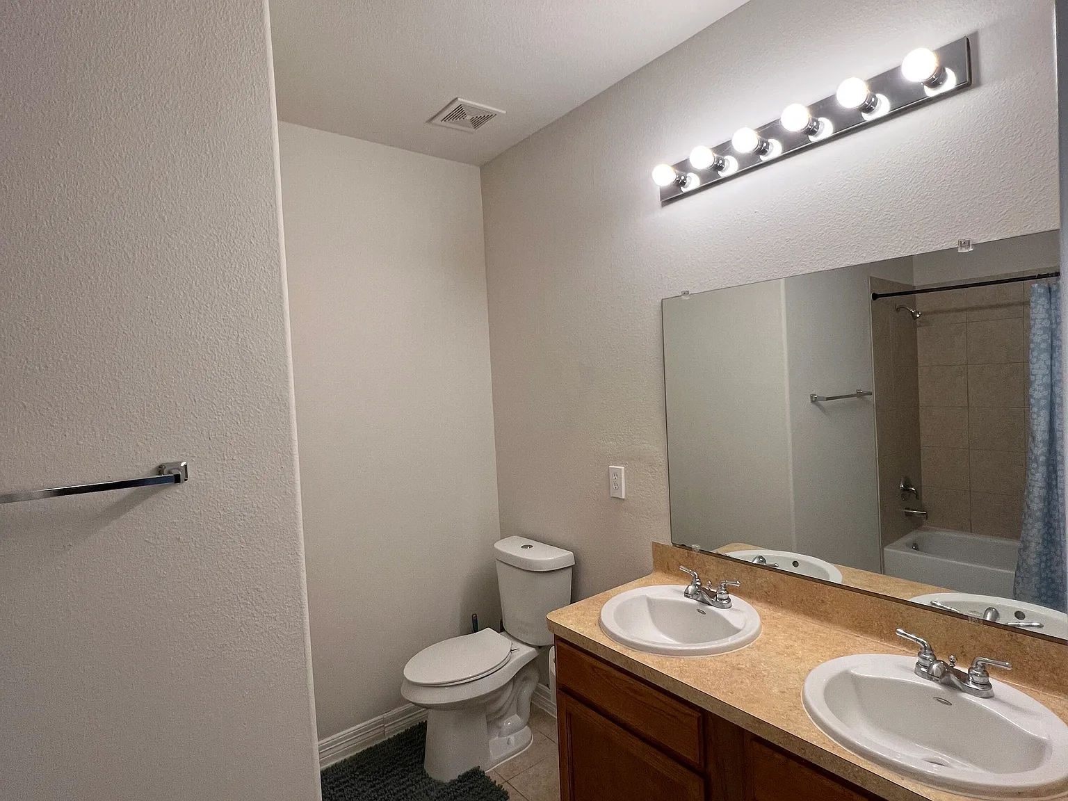 3 bed, 1360 sqft, $1,050 — Photo 4