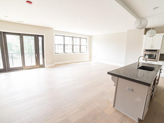3rd image of 5933 Main St APT 201