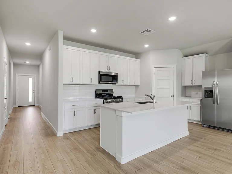 1136 Del Rio Dr — Photo 7