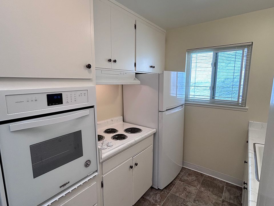 1st image of 151 Irene Ct #15