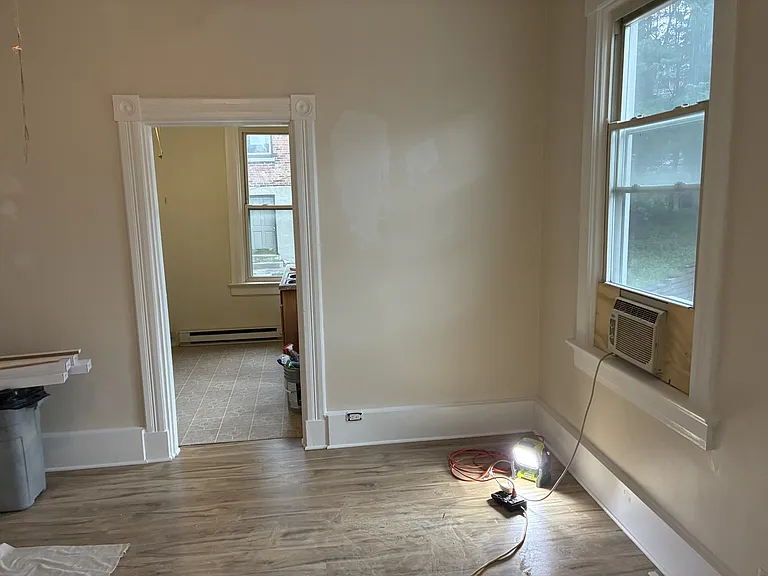 2714 Jefferson Ave — Photo 3