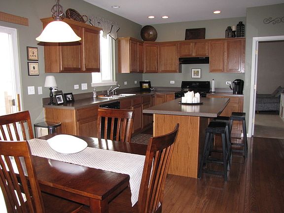 3rd image of 12909 Summer House Dr