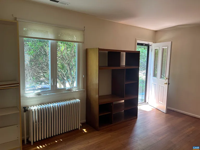 1429 Gentry Ln — Photo 14