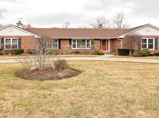 2845 Valley View Rd, Gurnee, IL 60031