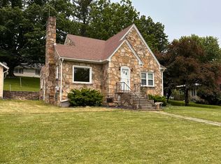1544 Glenwood Park Rd, Princeton, WV 24739