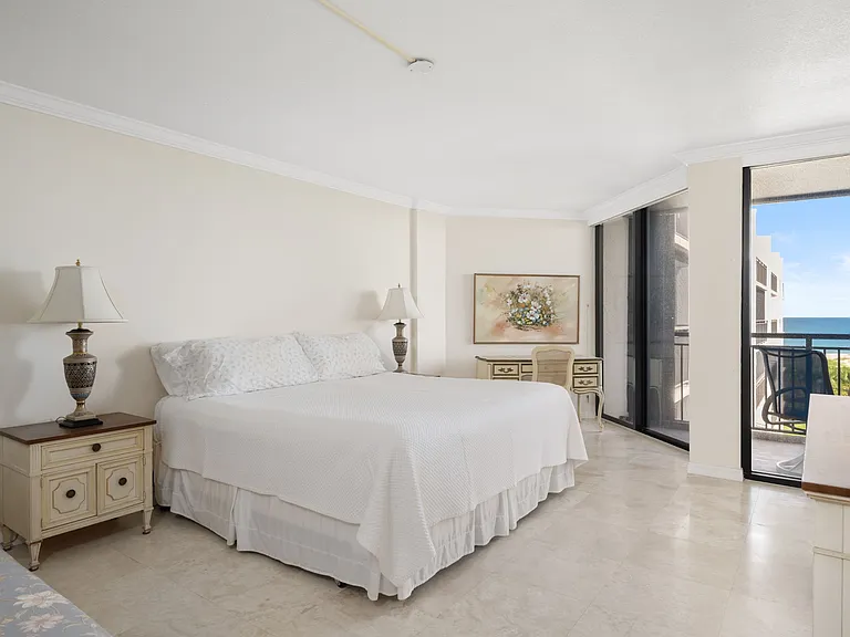 1480 Ocean Dr #4E — Photo 15