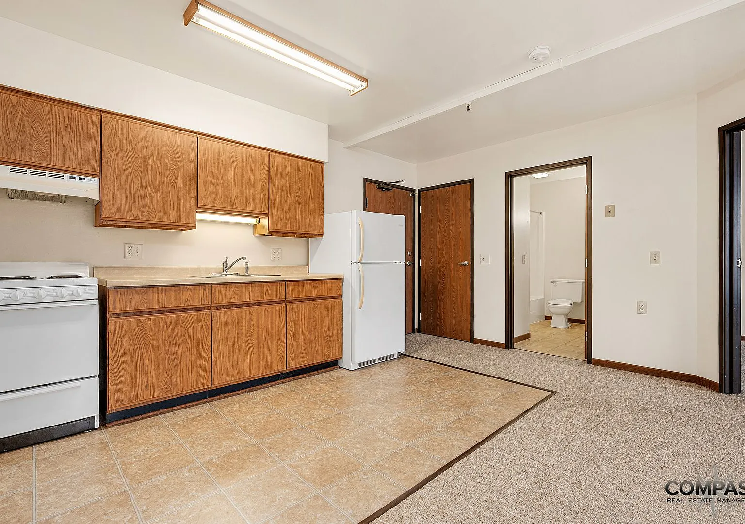 414 Doty St Apartments — Photo 2