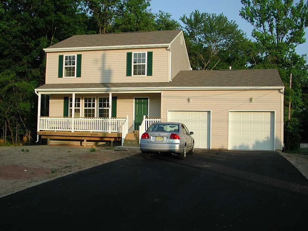 68 Lakeview Dr photo 1