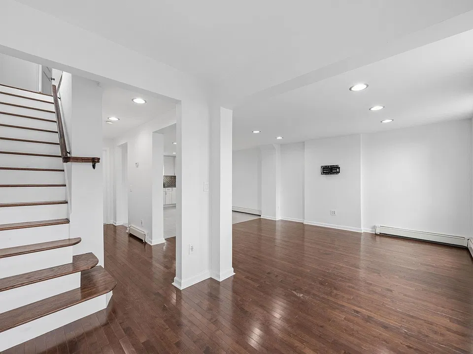 361 Pacific Ave #2