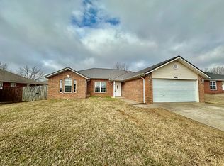 431 N Brookfield Dr, Centerton, AR 72719