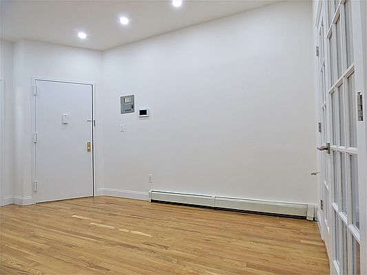 5th image of 304 E 91st St #4