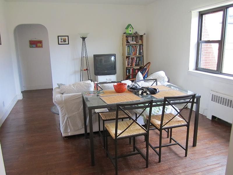 1st image of 106 Longwood Ave APT 05