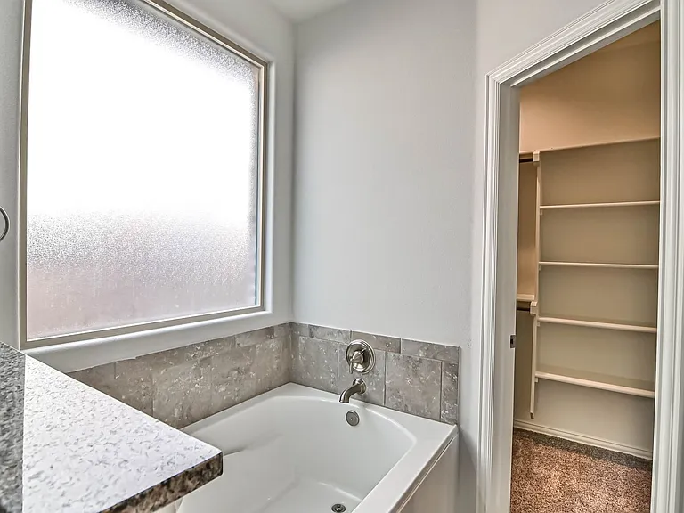 1219 Santa Clara Dr — Photo 9