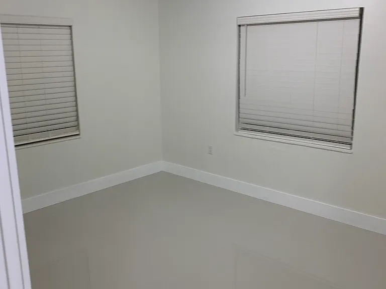 5960 SW 44th Ter — Photo 10