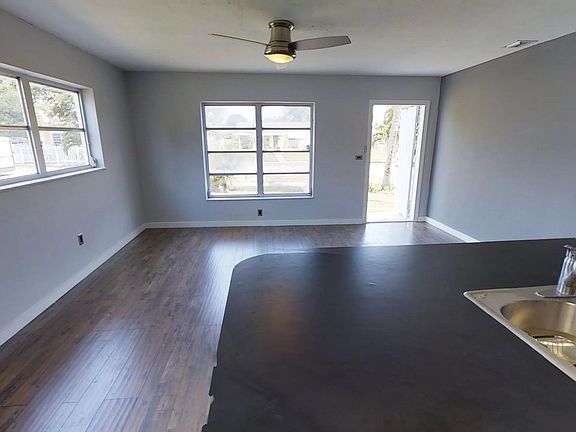 4th image of 1320 NE 210th Ter #1