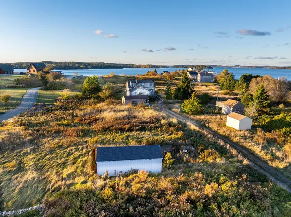 65 County Road, Lubec, ME 04652