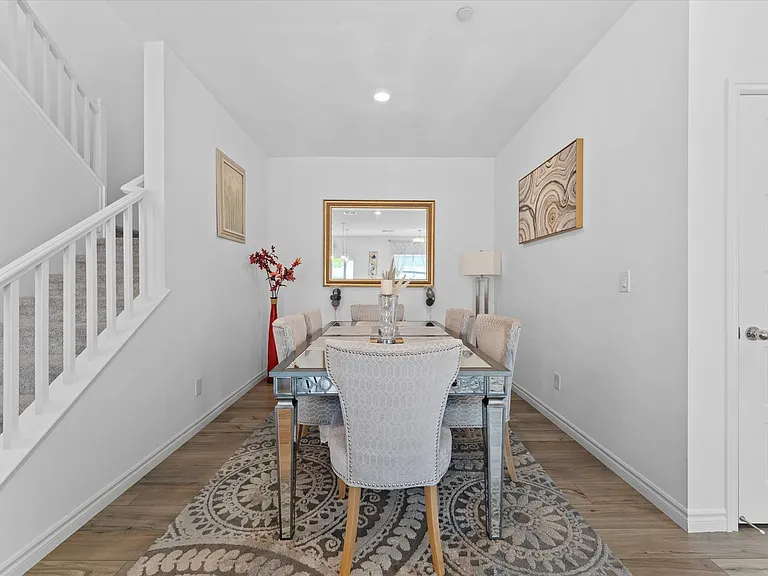 237 Callen Falls Ave #2011 — Photo 15