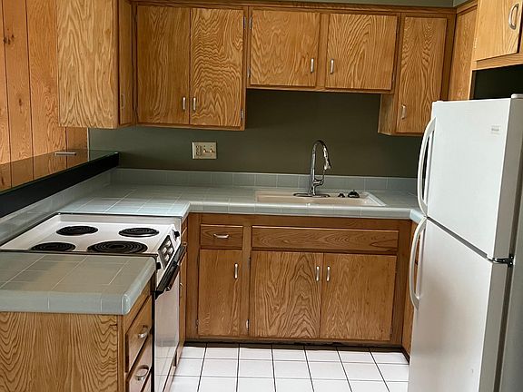 2nd image of 660 W Bonita Ave APT 20E