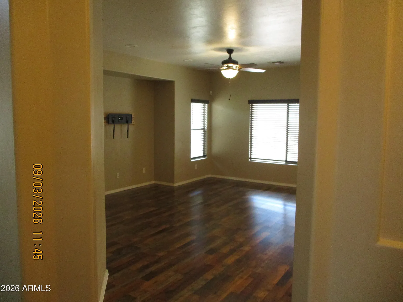 3 bed, 2.0 bath, 1660 sqft, $1,850 — Photo 4
