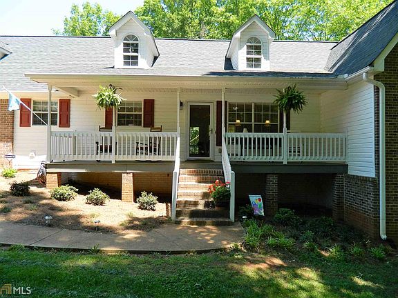 2nd image of 394 River Point Dr