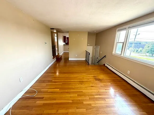116 Upton Rd — Photo 10