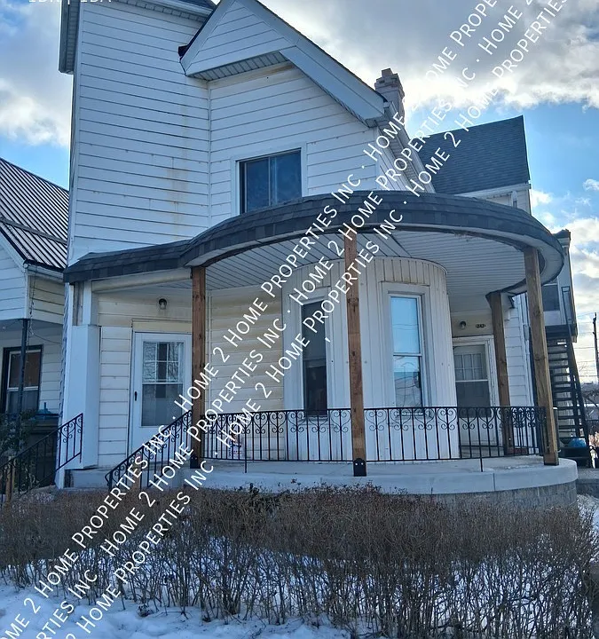 247 Langlois Ave