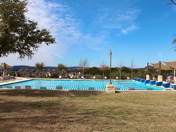 Bella Mar Pool