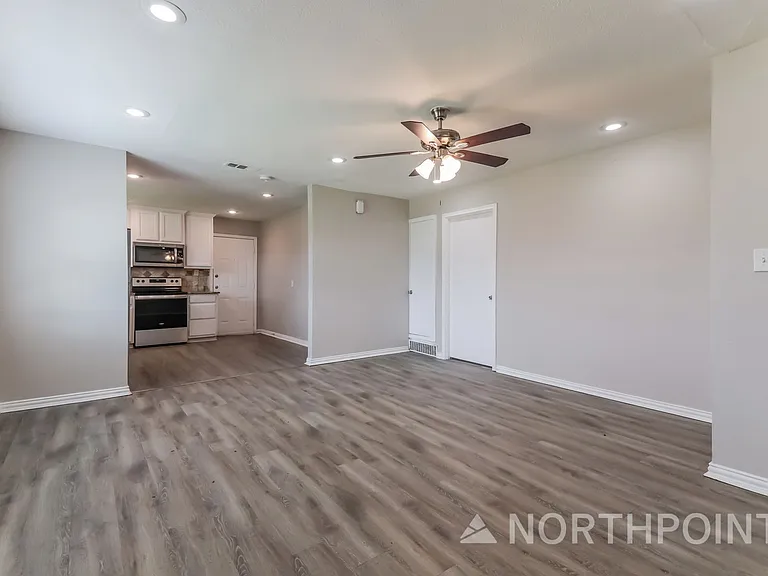 9946 Bowman Blvd — Photo 2
