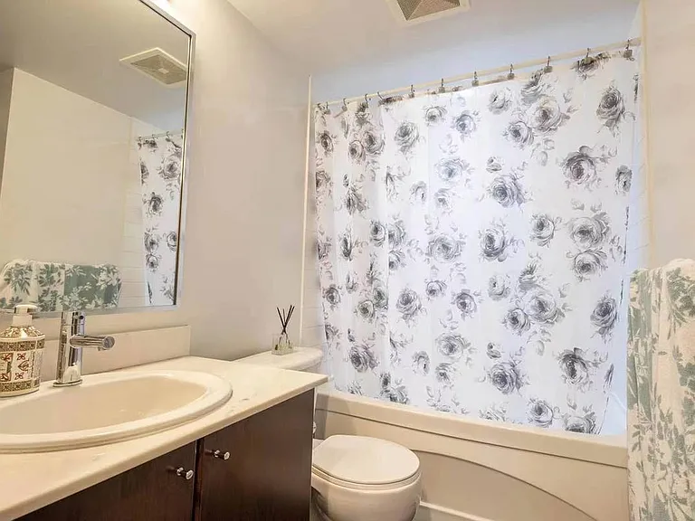 938 Smithe St #2100 — Photo 8
