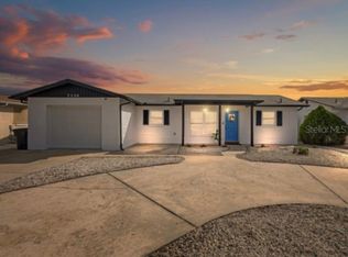 7520 Hawthorn Dr, Port Richey, FL 34668