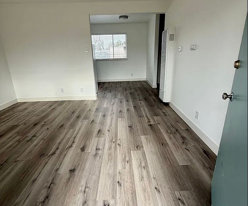 1st image of 1404 Floribunda Ave APT 305