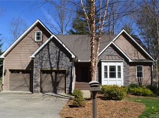 31 Old Eller Woods Dr, Weaverville, NC 28787