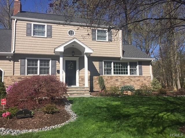 1st image of 7 Barnstable Ct