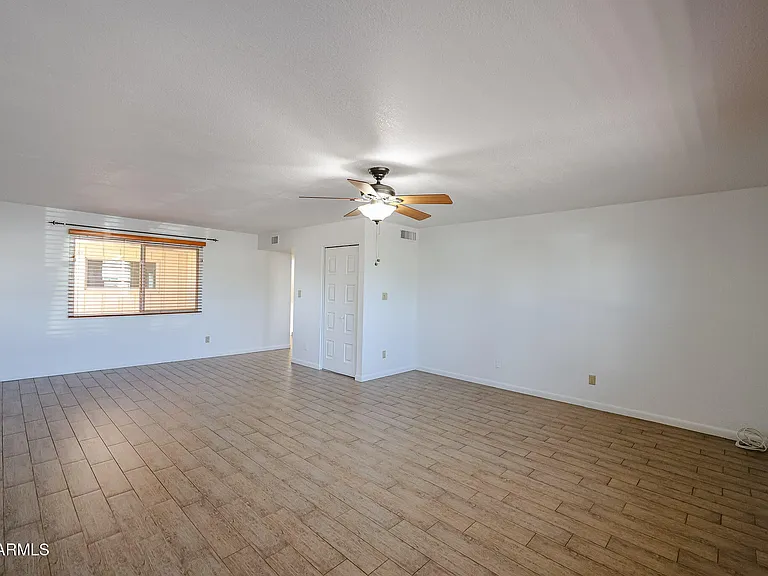 8333 E Orange Blossom Ln — Photo 35