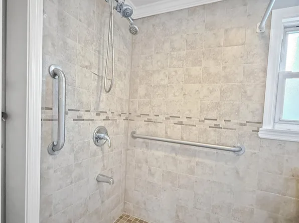 134 Boyd Avenue image 6 of 25