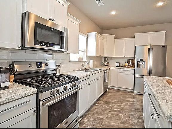 2nd image of 2609 Whispering Woods Ct